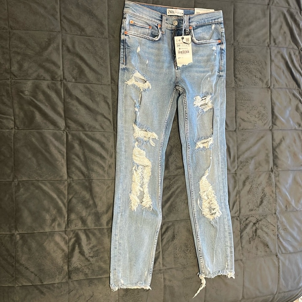 Zara The Slim Boyfriend Jeans (Mid Rise) Size US 2